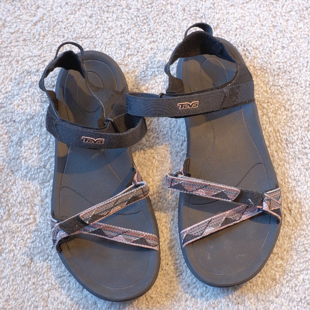 Teva Women's Verra Sandal Size 8 Black and Pink